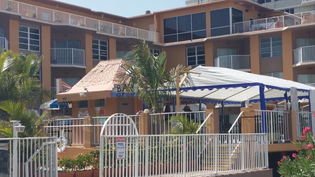 Seaspray Inn Beach Resort パーム・ビーチ・ショアーズ エクステリア 写真