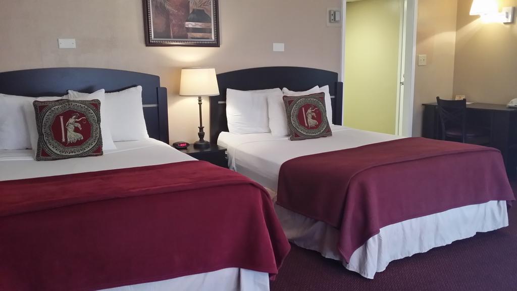 Seaspray Inn Beach Resort パーム・ビーチ・ショアーズ エクステリア 写真