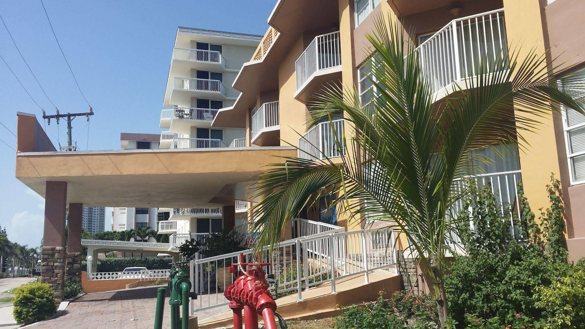 Seaspray Inn Beach Resort パーム・ビーチ・ショアーズ エクステリア 写真