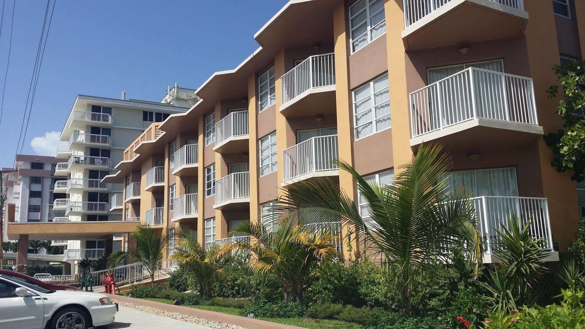Seaspray Inn Beach Resort パーム・ビーチ・ショアーズ エクステリア 写真
